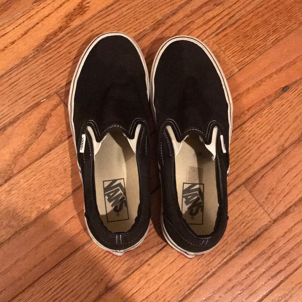 Women’s Vans size 8!